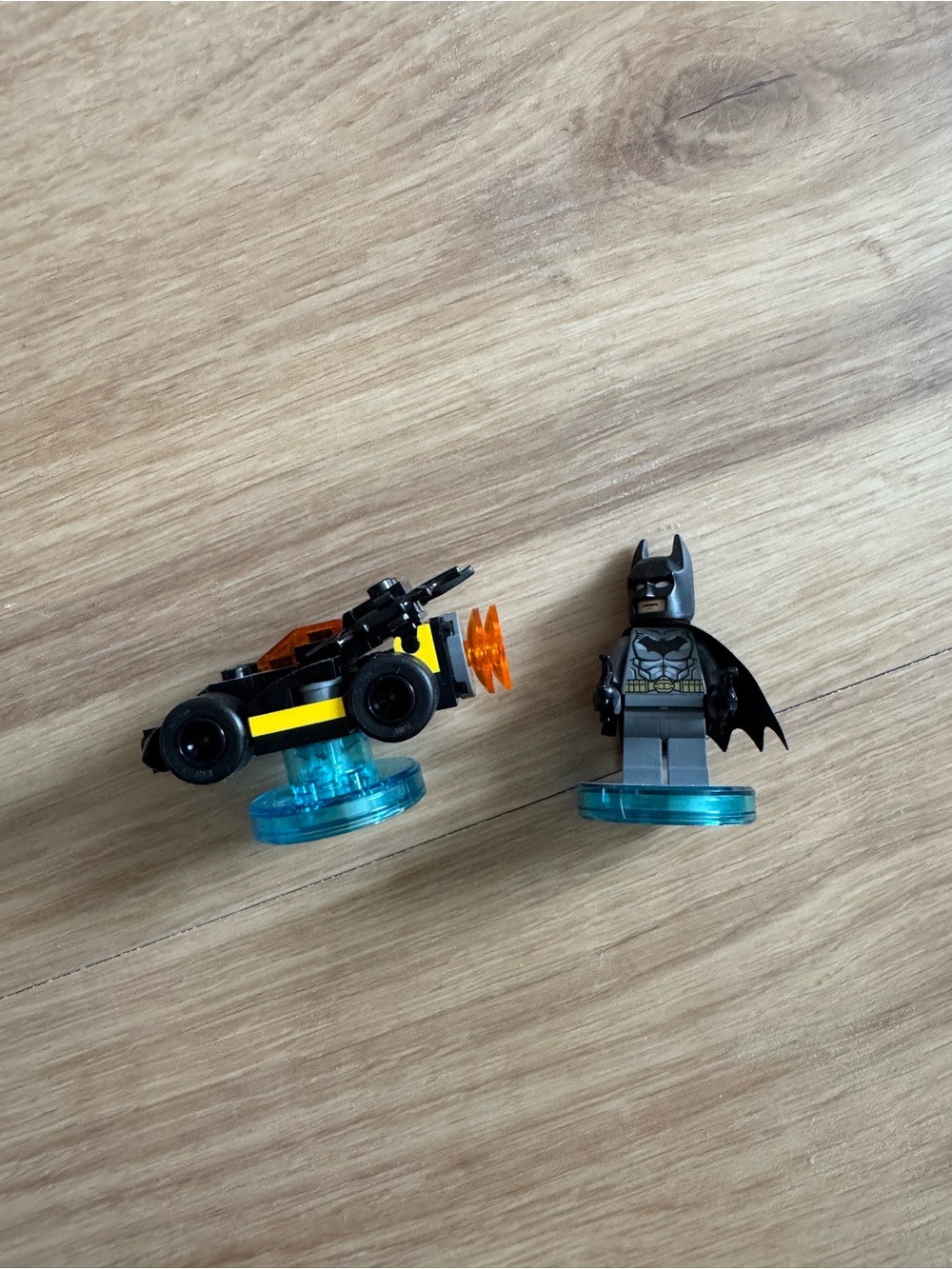 LEGO Dimensions Batman Minifigure + Batmobile Vehicle – Tested/Used